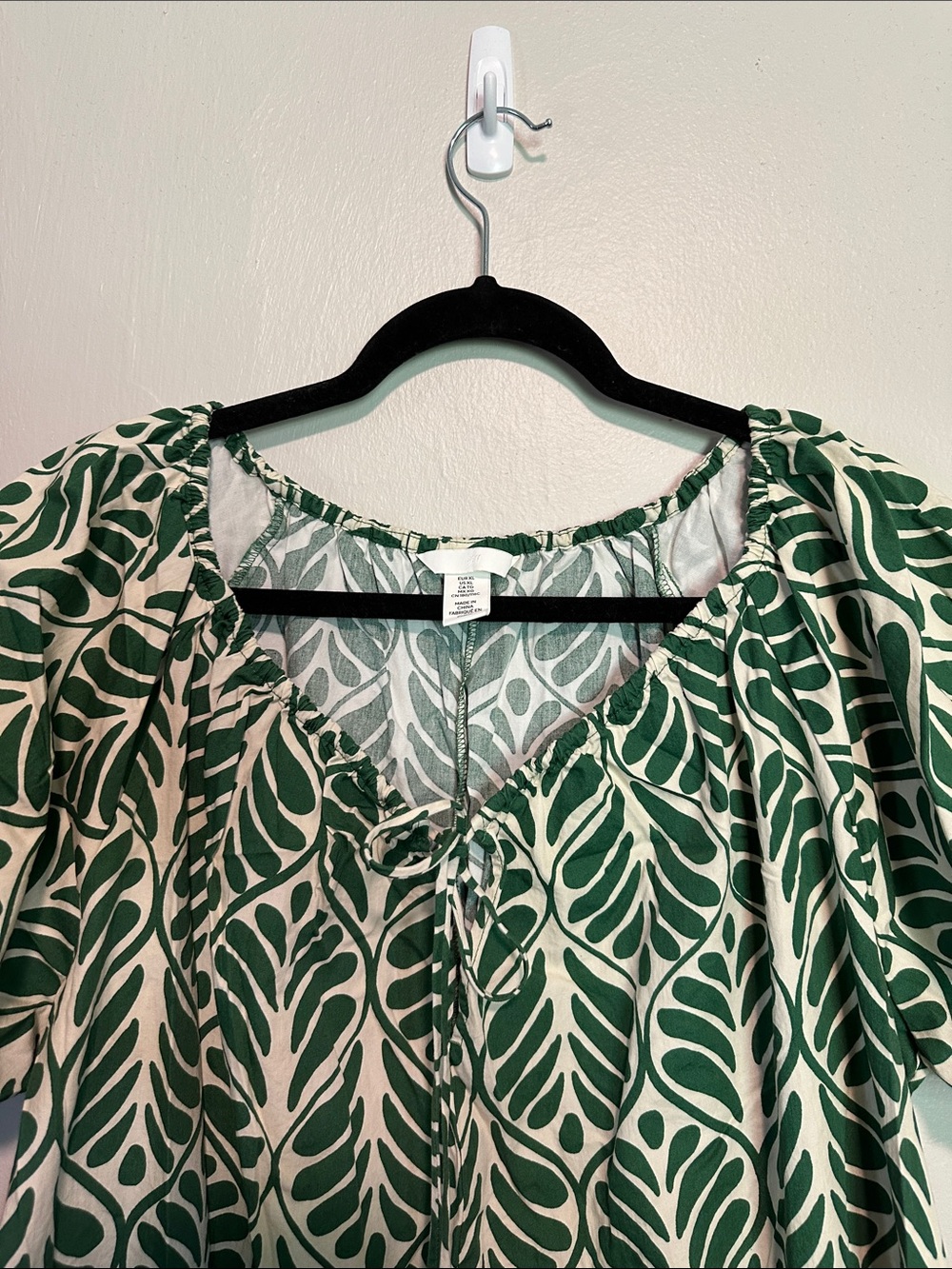 H&M Cream Midi Dress with Green Leaf Print - Picture 4 of 5